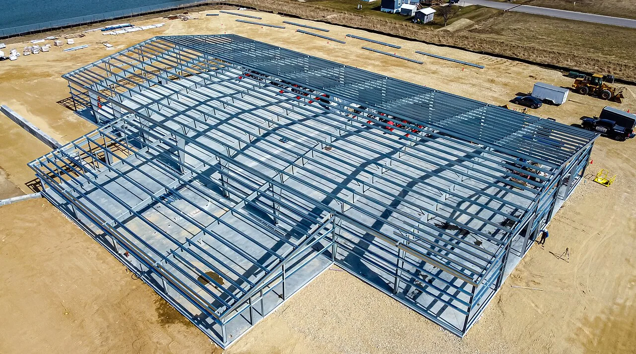 Steel building frame